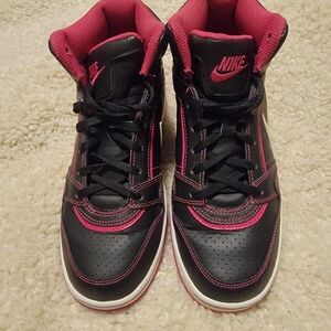 Nike Women's Air Prestige 3          High Top Sneakers
